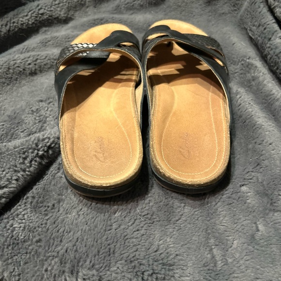 Clarks Artisan Sandals- Size 8.5 - Picture 2 of 4